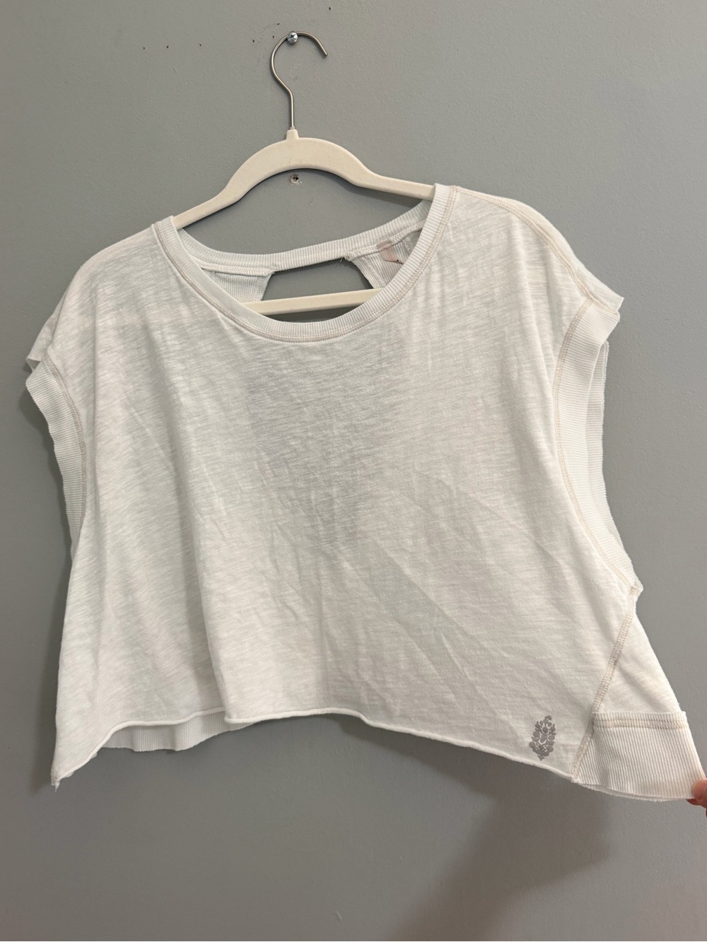 Free People White Cropped Sleeveless Tee